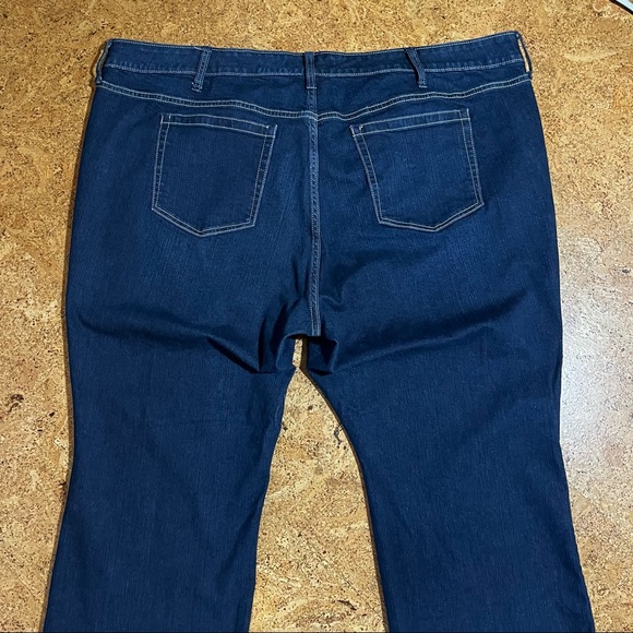 Torrid Premium Slim Boot Jeans Sz 26 Short - Picture 9 of 14